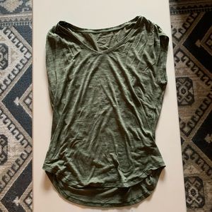 Lululemon top